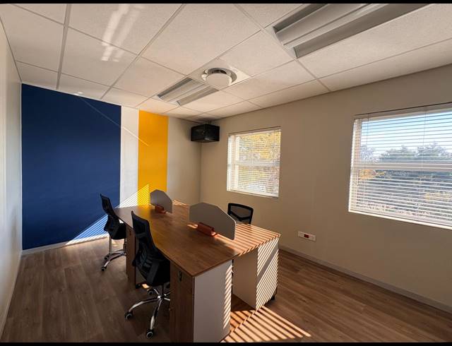 183M² OFFICE FOR SALE IN BROADACRES